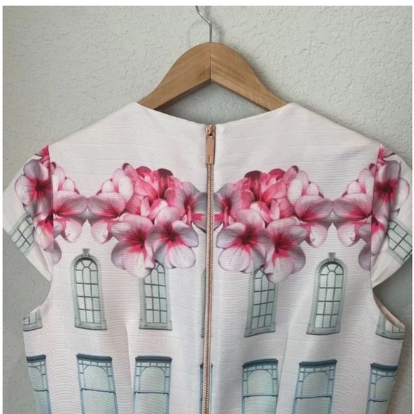 Ted Baker London Deonny Window Box Skater Mini Dress Pink 
TB size4 US size10 - Picture 4 of 7